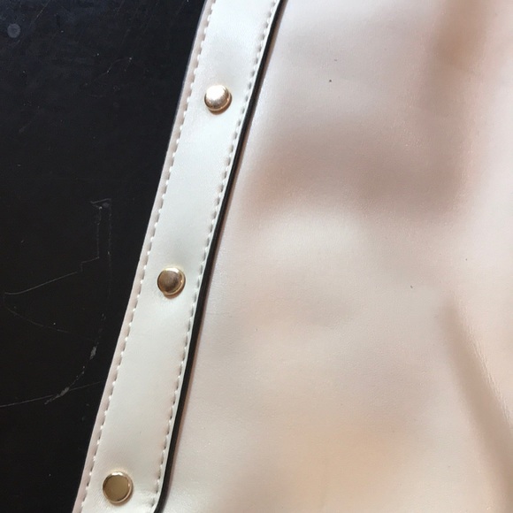 NWT White Cesca Crossbody Purse 👜❤️ - Picture 3 of 7